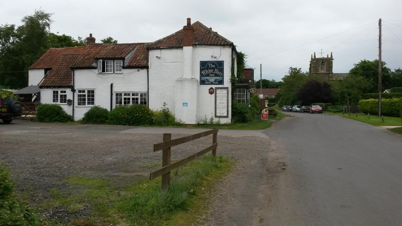 The White Hart Inn Tetford Buitenkant foto